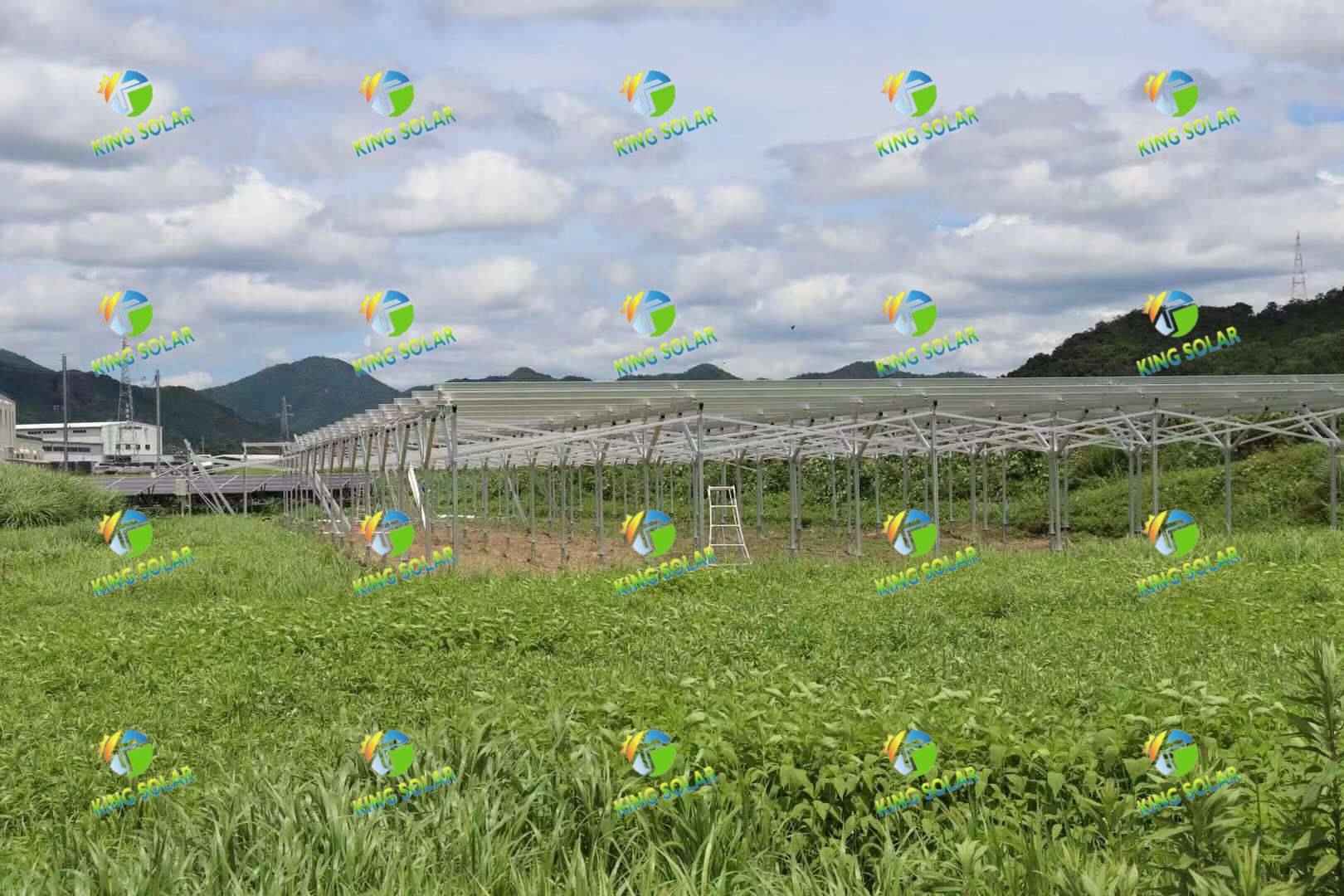Solar energy installation system for agricultural greenhouses
